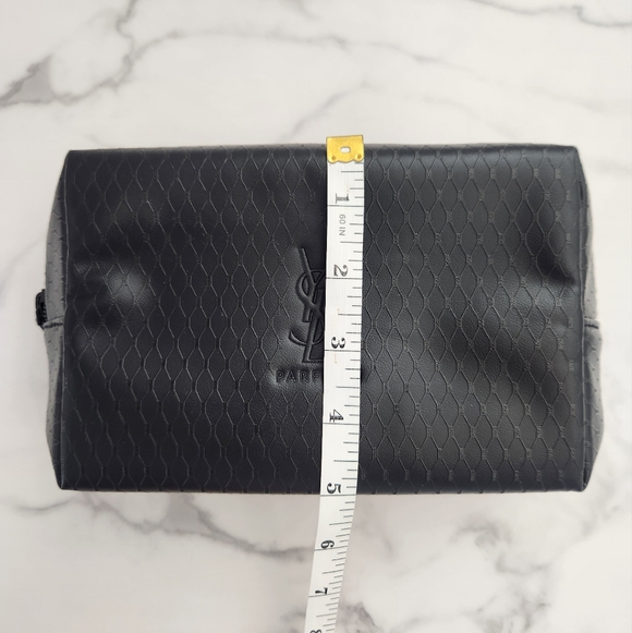 Yves Saint Laurent Textured Black Beauty Bag - Picture 11 of 11